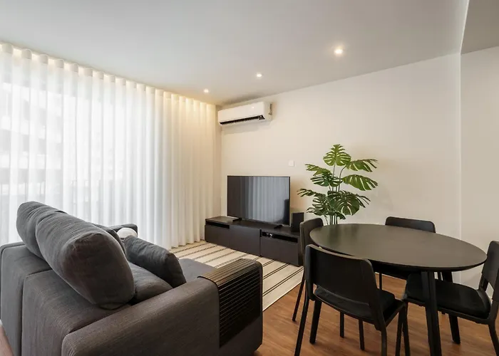 196 Andrade Corvo By Minho's Guest *